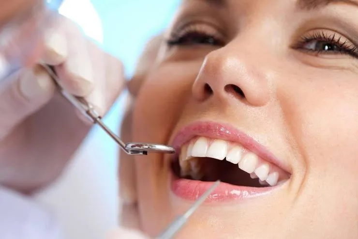 Diş taşı temizleme tedavisi Dent Dizayn